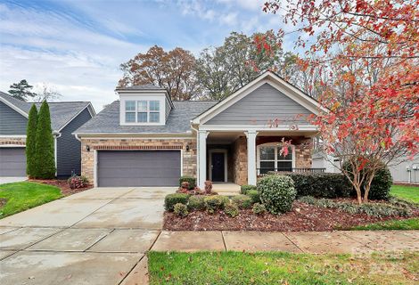 7933 Parknoll Drive sold home in The Courtyards Of Huntersville, Huntersville, NC