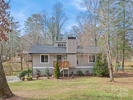 10 New Bern Drive sold home in Wildwood, Fletcher, NC