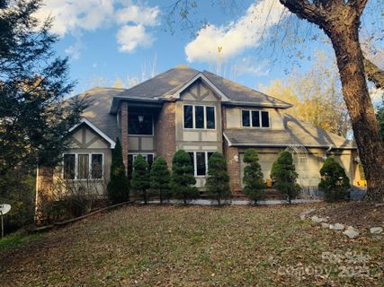 2 Sun Up Lane sold home in Twin Lakes, Candler, NC