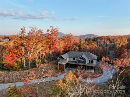 864 Matho Trace active home in Tatanka, Lake Lure, NC
