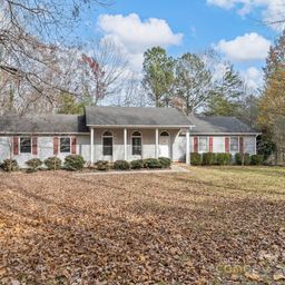 383 Woody Circle