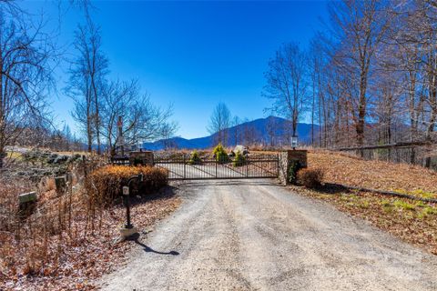 00000 High Peak Ridge active home in River Crest, Green Mountain, NC