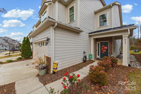 632 Amber Meadows Way sold home in Cameron Creek, Tega Cay, SC