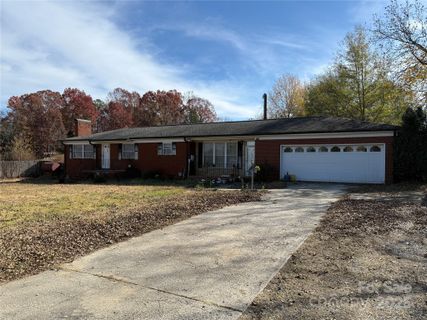 6780 Nc Hwy 24 27 Highway