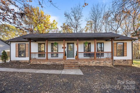 11018 Painted Tree Road sold home in Innisfree, Charlotte, NC