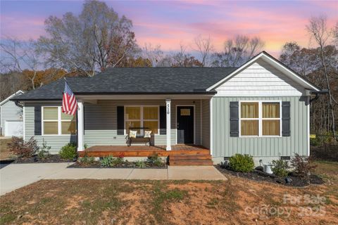 510 Fairbluff Avenue sold home in Oakland, Salisbury, NC
