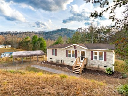 46 Misty Ridge Lane sold home in Country Place, Leicester, NC