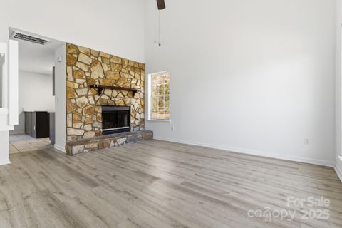 6113 Windsor Gate Lane sold home in Windsor Grove, Charlotte, NC