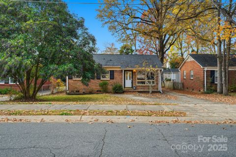Previously sold for $276,500