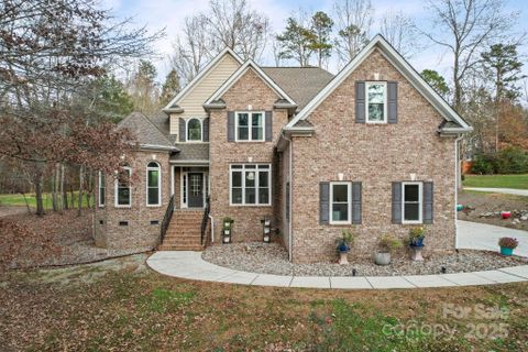 169 Winding Creek Drive pending home in Twin Creek Estates, Troutman, NC