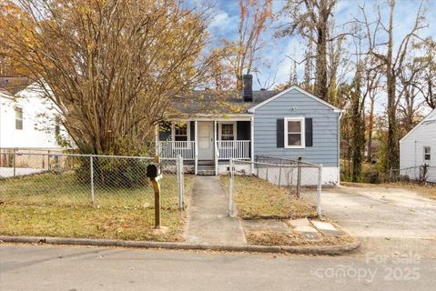 1027 Holland Avenue