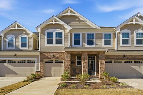 7034 Levelcross Lane sold home in Northfield Crossing, Charlotte, NC