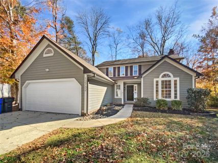 12732 Sulgrave Drive sold home in Crown Ridge, Huntersville, NC