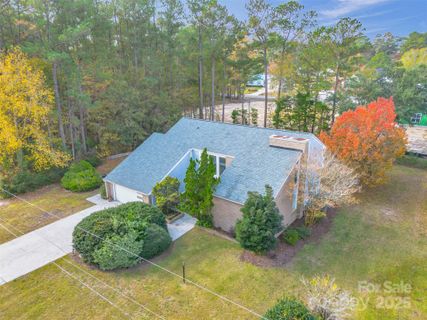 1021 Parkwood Drive