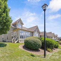 58 Burlington Lane