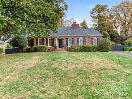 3239 Sunnybrook Drive sold home in Fairmeadows, Charlotte, NC