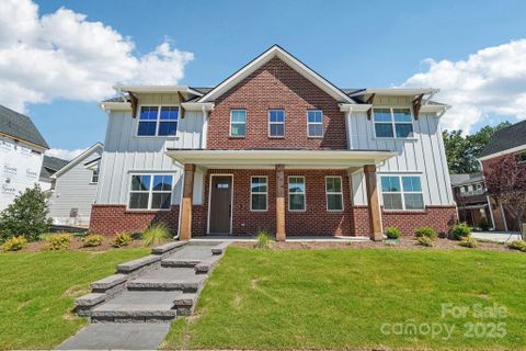 609 Mercury Drive pending home in Windell Woods, Tega Cay, SC