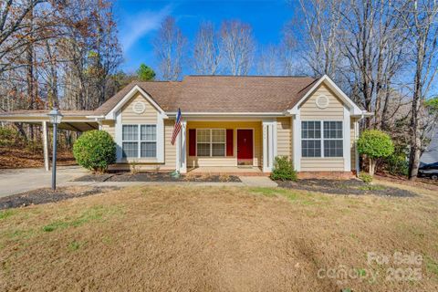 7111 Hunters Bluff Drive sold home in Hunters Bluff, Denver, NC