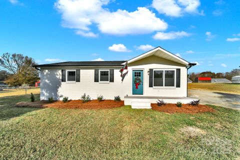 2509 Oxford Circle sold home in Smokerise, Lancaster, SC