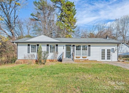 Homes in Willowbrook, Hendersonville
