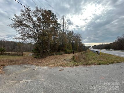 3080 Charlotte Highway
