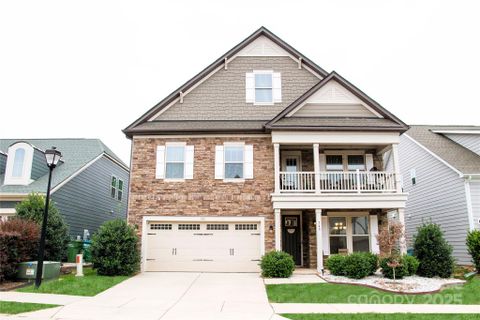 745 Garrett Green Way sold home in Oakland Pointe, Fort Mill, SC