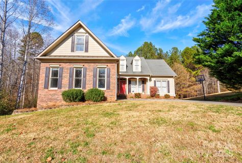 1303 Moonshadow Lane sold home in Grey Fox Forest, Shelby, NC