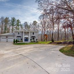 2193 Hawthorne Lane