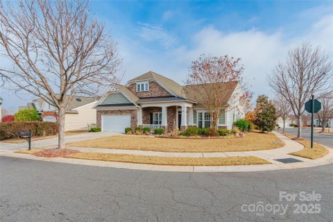 2050 Yellowstone Drive pending home in Sun City Carolina Lakes, Fort Mill, SC