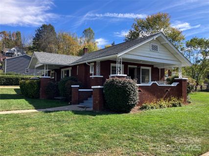 168 Wesley Street sold home in Beaverdam, Canton, NC
