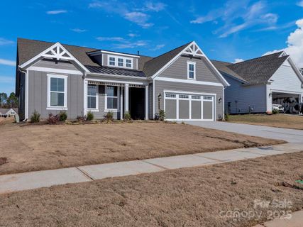 4225 Honey Locust Drive pending home in Cresswind, Charlotte, NC