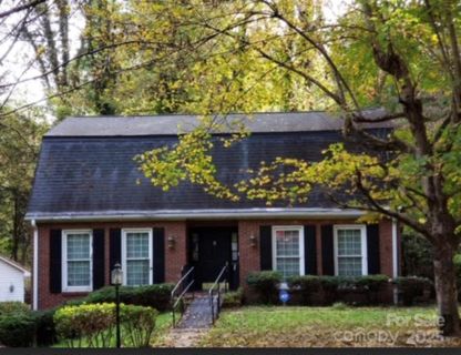 Homes in British Woods, Lenoir