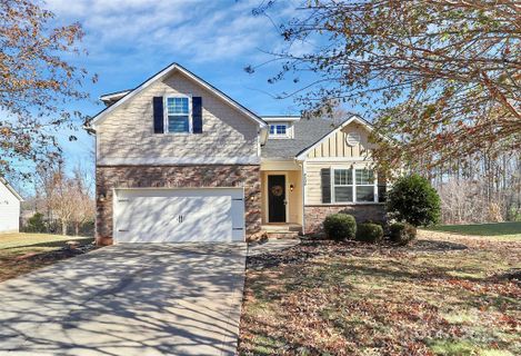 8530 Olde Stonegate Lane sold home in Olde Stonegate, Mint Hill, NC