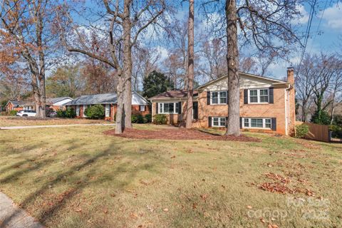 1527 Tamworth Drive