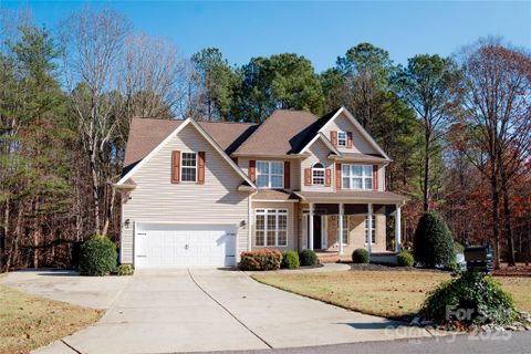 214 Harbor Landing Drive active home in Harbor Landing, Mooresville, NC