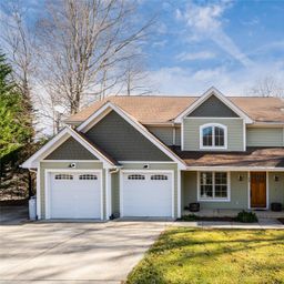 98 Sovereign Lane