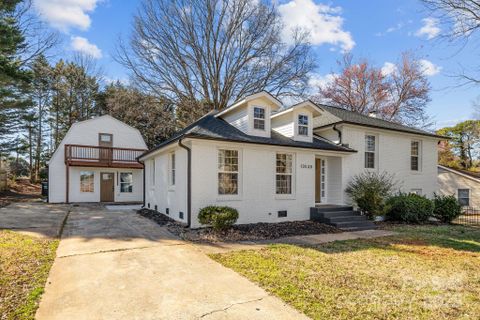 13530 Four Oaks Lane