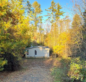 6 Woodland Street