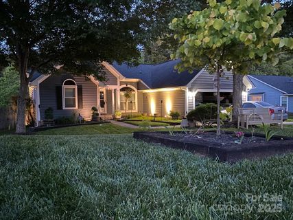 10209 Ashley Farm Drive sold home in Ashley Farms, Matthews, NC