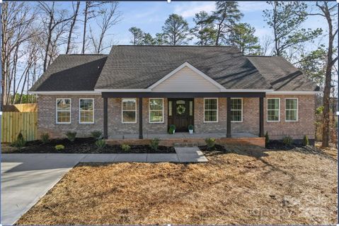 20 Ridgecrest Avenue sold home in Ridgecrest, Peachland, NC