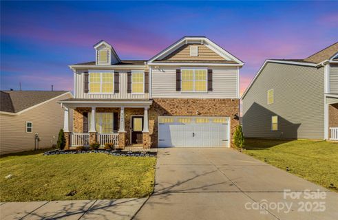 9142 Mackinaw Drive active home in Nolen Farm, Gastonia, NC