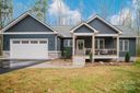 140 Gosling Drive sold home in Hendersonville, SC