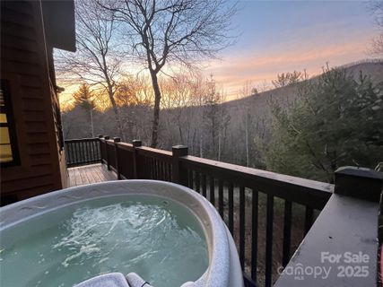 100 Bear Den Mountain View Drive