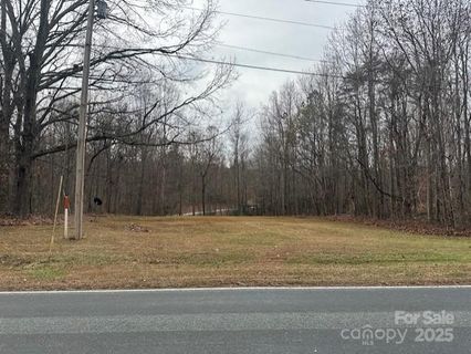 1651 Mollys Backbone Road
