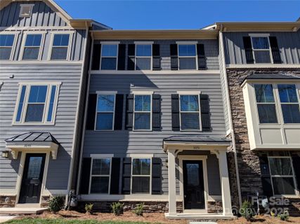 3051 Salix Bend Drive active home in Townes Of Oakhurst, Charlotte, NC