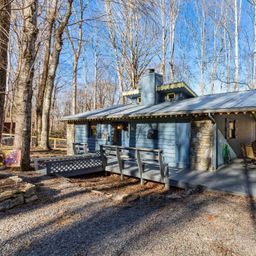 34 Oakridge Drive