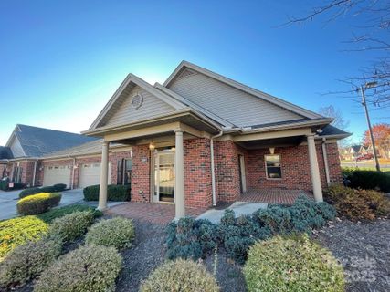481 26th Avenue sold home in Abingdon, Hickory, NC