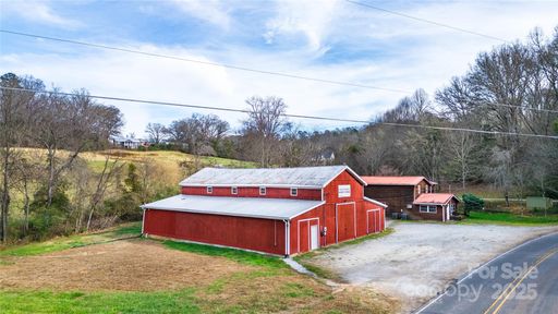 1137 Saunders Road