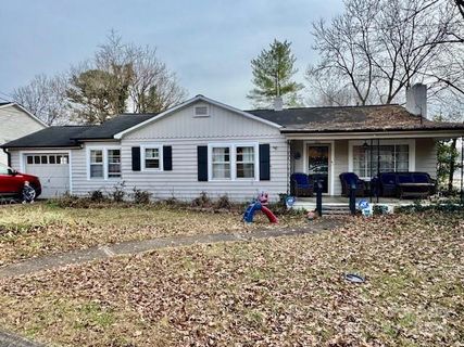 Homes in Kentwood, Lenoir