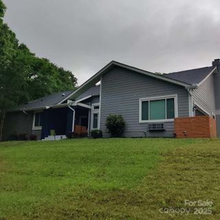 9327 Hunting Court sold home in Coachman Ridge, Matthews, NC